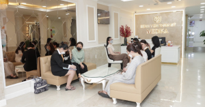 Nhiều chị em tin tưởng thực hiện dịch vụ tại Bệnh viện Thẩm mỹ Medika